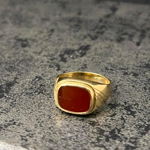 14k gouden ring met rood steen zegelring, Sieraden, Tassen en Uiterlijk, Ringen, Nieuw, Goud, Ophalen of Verzenden