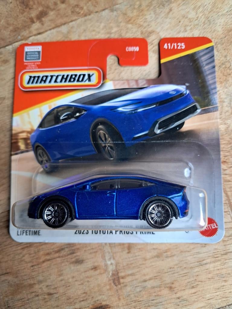 Matchbox 2023 Toyota Prius Prime blauw nieuw in verpakking, Ophalen of Verzenden, Nieuw, Auto