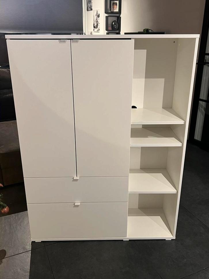 Mooie opbergkast met deuren en planken, Huis en Inrichting, Kasten | Roldeurkasten en Archiefkasten, Gebruikt, 100 tot 150 cm