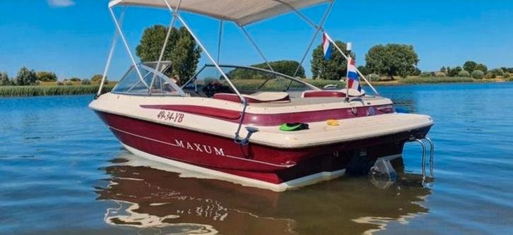 Zeer nette en goed onderhouden maxum bowrider incl trailer, Watersport en Boten, Speedboten, Zo goed als nieuw, 3 tot 6 meter