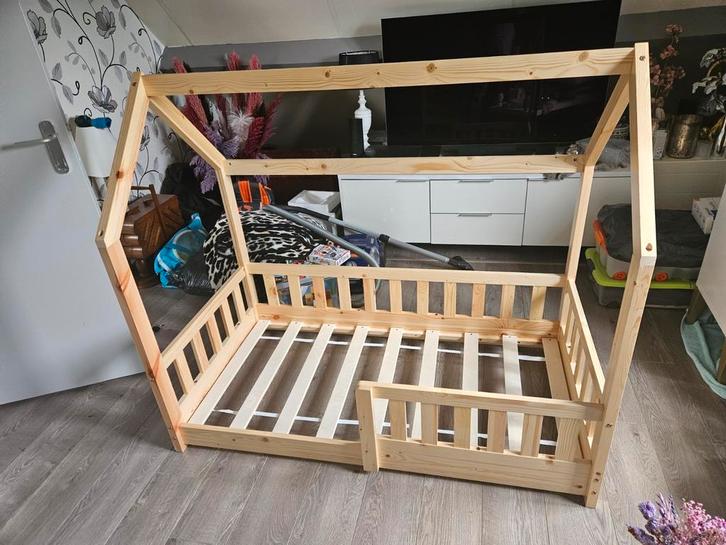 Bedhuis peuter - Zo goed als nieuw!, Kinderen en Baby's, Kinderkamer | Bedden, Zo goed als nieuw, 140 tot 160 cm, 70 tot 85 cm