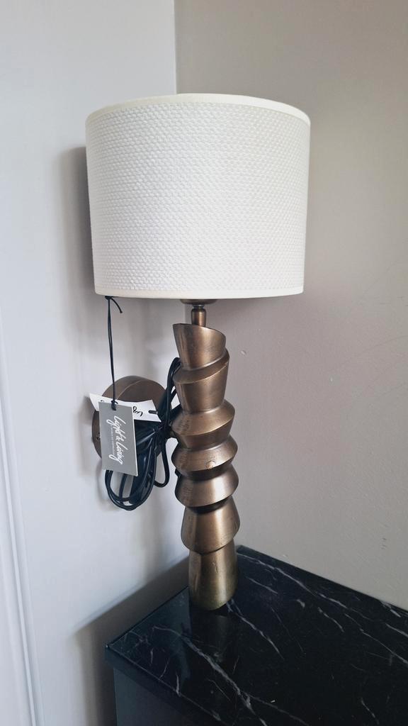 Brons goudkleurige wandlamp nieuw van light en living, Huis en Inrichting, Lampen | Wandlampen, Nieuw, Ophalen of Verzenden
