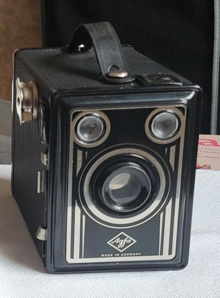 Agfa Box Camera Jaren 50 + Lederen Tas, Audio, Tv en Foto, Fotocamera's Analoog, Gebruikt, Compact, Overige Merken, Ophalen of Verzenden