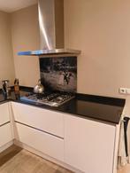 Keuken (let op: enkel deel achterwand) incl apparatuur, Huis en Inrichting, Keuken | Complete keukens, Ophalen, Gebruikt, Wit