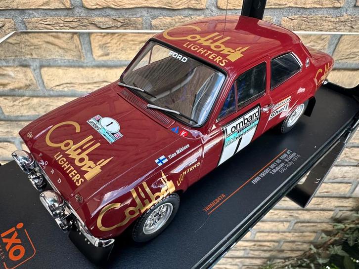 FORD ESCORT MK1 RS 1600 RAC RALLY IXO Modelcars 1:18 NIEUW, Hobby en Vrije tijd, Modelauto's | 1:18, Nieuw, Auto, Overige merken
