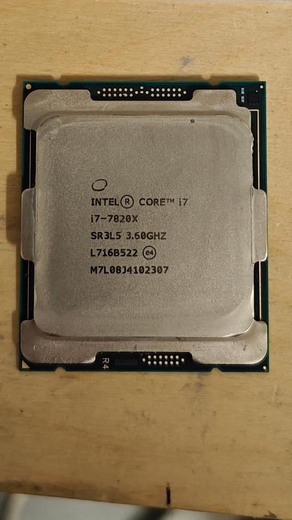 Intel Core I7-7820X 8 cores 16 LGA 2066 X299 goede staat, Computers en Software, Processors, Gebruikt, 4-core, 8-core, 16-core