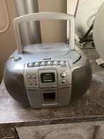 Hitachi portable radio,cassette speler CD speler hapert, Audio, Tv en Foto, Radio's, Ophalen of Verzenden, Gebruikt, Radio, Met cd-speler