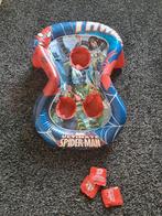 Gooi spel spiderman, Ophalen