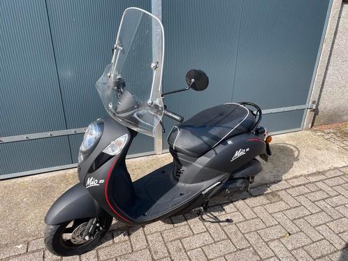Sym Mio50 Scooter - 2017, Fietsen en Brommers, Scooters | Yamaha, Zo goed als nieuw, Overige modellen, Maximaal 25 km/u, Benzine