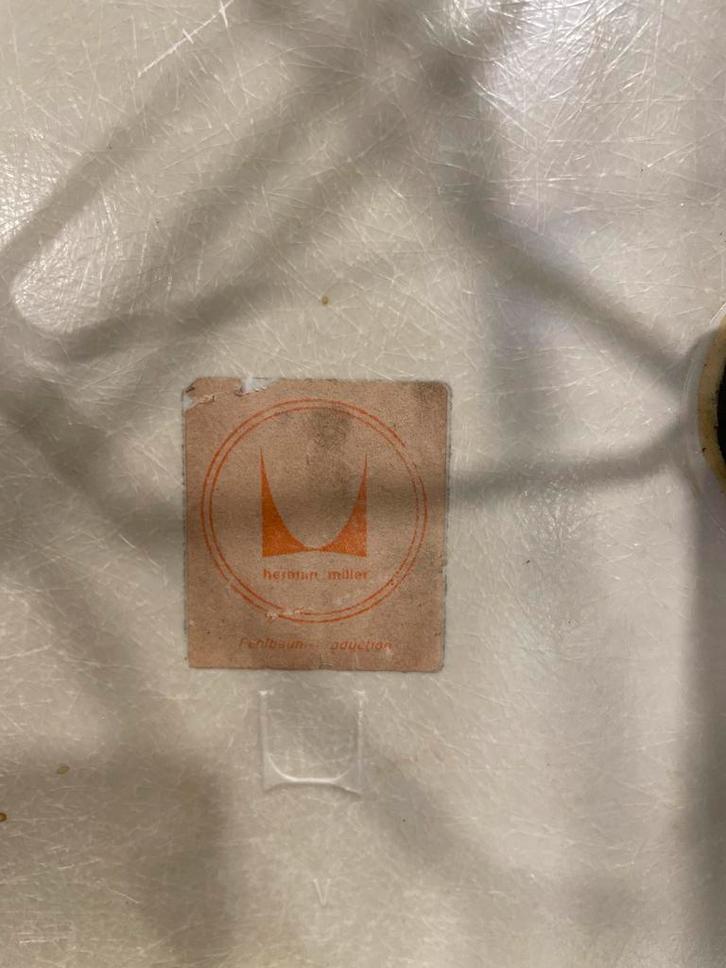 Vitra Charles Eames DSR Kuipstoeltjes (Herman Miller) - 4 x, Huis en Inrichting, Stoelen, Gebruikt, Vier, Kunststof, Overige kleuren