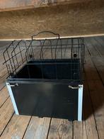 Hondenkist met korf, Dieren en Toebehoren, Ophalen of Verzenden, Zo goed als nieuw, Minder dan 75 cm, Minder dan 65 cm