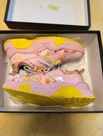 Versace roze sneakers 39, Kleding | Dames, Ophalen of Verzenden, Versace, Roze, Sneakers of Gympen