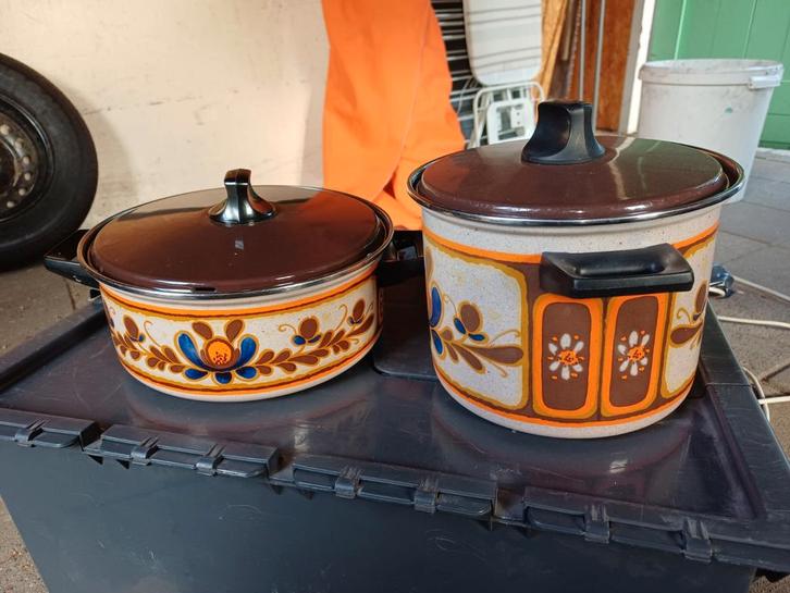 Vintage Pannenset - 2 stuks, Huis en Inrichting, Keuken | Potten en Pannen, Gebruikt, Pannenset, Overige materialen, Ophalen of Verzenden