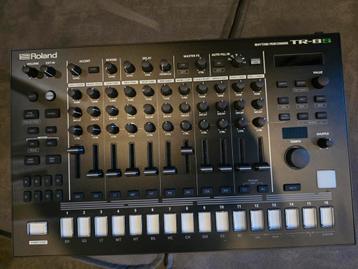 Roland tr8s , rd9, rd8 , rd6 , rd3-mo , crave, grind en edge beschikbaar voor biedingen