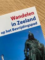 Wandelen in Zeeland - Bevrijdingspad!, Boeken, Fiets- of Wandelgids, KNBLO, Ophalen of Verzenden, Zo goed als nieuw