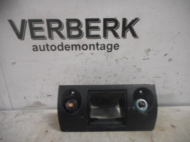Dashboard Middenpaneel Kadett D (31/32/33/34/41/42/43/44), Auto-onderdelen, Interieur en Bekleding, Opel, Gebruikt