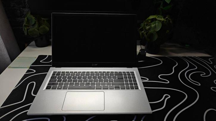 Acer aspire 3 A315-24P-R123, Computers en Software, Laptoptafels, Gebruikt, Ophalen of Verzenden