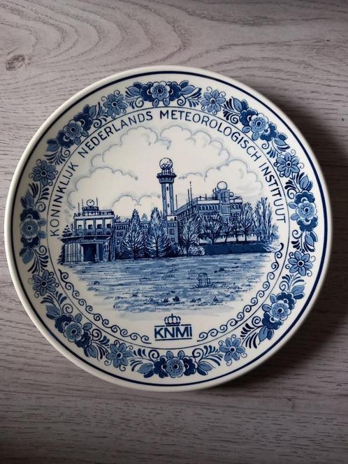 Delfts wandbord Koninklijk Meteorologisch Instituut KNMI, Antiek en Kunst, Antiek | Wandborden en Tegels, Ophalen of Verzenden