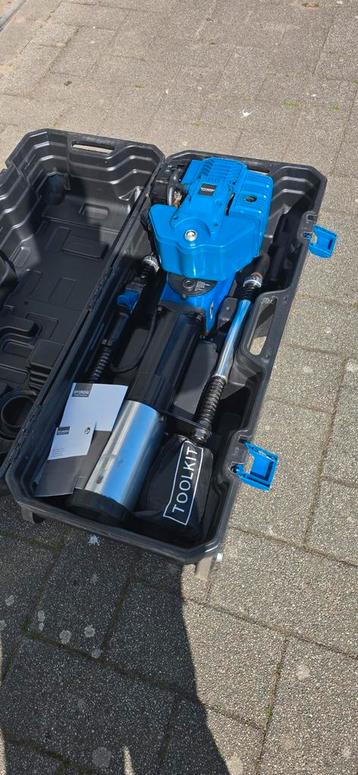 Palenrammer te huur 45 euro per  beschikbaar voor biedingen