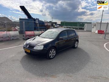 Volkswagen Golf 2.0 FSI Sportline beschikbaar voor biedingen