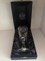 Stuart Crystal, wijnglas met geschenkdoos, Antiek en Kunst, Antiek | Glas en Kristal, Ophalen of Verzenden