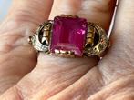 Antieke gouden ring natuurlijke Robijn en Diamant, 18 tot 19, Verzenden, Zo goed als nieuw, Met edelsteen