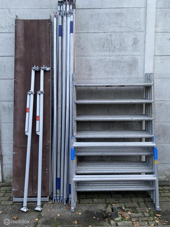 ASC/Altrex rolsteiger 135x305x8,20 werkhoogte, Doe-het-zelf en Verbouw, Steigers, Gebruikt, Ophalen