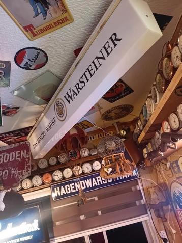 Mooie grote lichtbak van het biermerk warsteiner.  beschikbaar voor biedingen