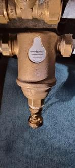 Spirotech vuilafscheider 22 mm horizontaal, Doe-het-zelf en Verbouw, Overige typen, Ophalen of Verzenden, Zo goed als nieuw