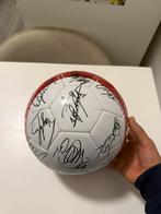 Ajax bal met officiele handtekeningen!, Verzamelen, Ophalen of Verzenden