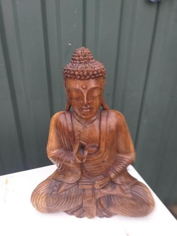 Unieke  grote houten  mediteren boeddha lees de advertentie 