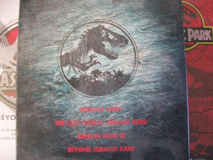 THE JURASSIC PARK TRILOGY 3 dvd BOX in nieuwstaat, Cd's en Dvd's, Dvd's | Tv en Series, Zo goed als nieuw, Actie en Avontuur, Boxset