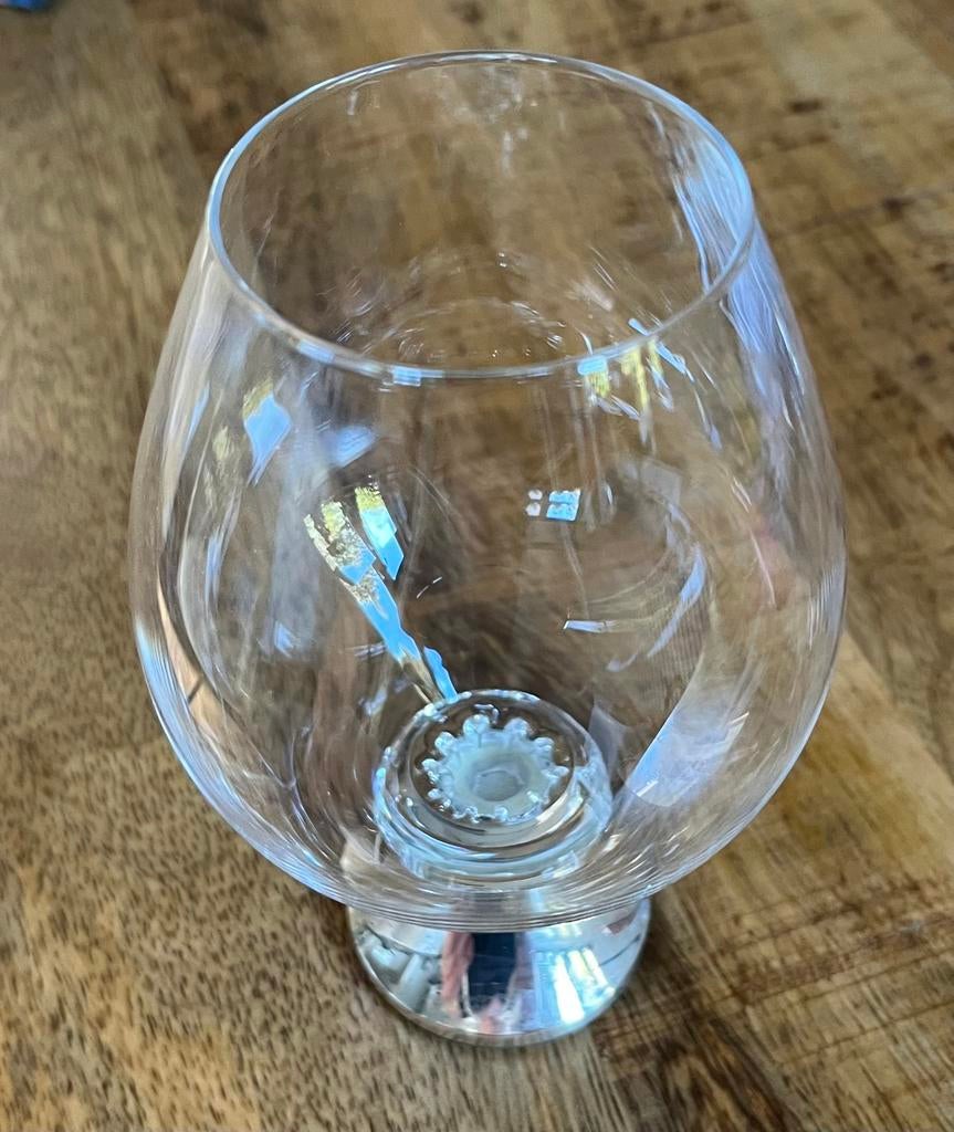 Oud cognacglas kristal op zilveren (835) voetje, Verzamelen, Glas en Borrelglaasjes, Ophalen of Verzenden, Gebruikt, Overige typen