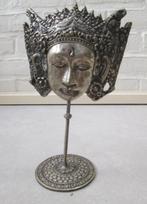 Hindu godin maskertje, Ophalen