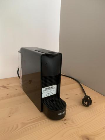 Nespresso KRUPS Essenza Mini zwart beschikbaar voor biedingen