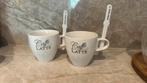 2 kopjes caffe latte met roerstaafje, Huis en Inrichting, Keuken | Servies, Ophalen, Overige stijlen, Kop(pen) en/of Schotel(s)