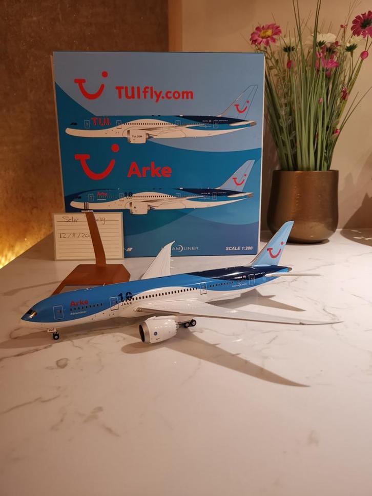 Arke B787-800 '10 Jaar' Livery JC Wings LH2004 Reg. PH-TFM, Hobby en Vrije tijd, Modelbouw | Vliegtuigen en Helikopters, Nieuw