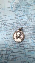 Oude zilveren medaille van st Bernadet, Ophalen of Verzenden