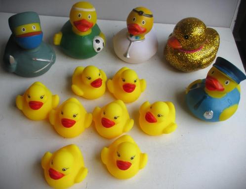 Eend~Voetballer~Chirurg-eend~Politie~Goud Eendje~Dokter~, Verzamelen, Dierenverzamelingen, Zo goed als nieuw, Beeldje of Figuurtje
