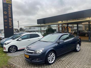Opel Astra TwinTop 1.6 Cosmo|AC|Stoelverwarming beschikbaar voor biedingen