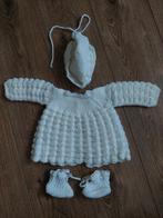 Oud gehaakt baby truitje/ sokjes/ mutsje/ cape, Ophalen of Verzenden