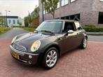 Uniek!!! Mini Cooper 1.6i 16v / panoramadak/ airco/ leer /, Voorwielaandrijving, 15 km/l, 4 cilinders, 4 stoelen