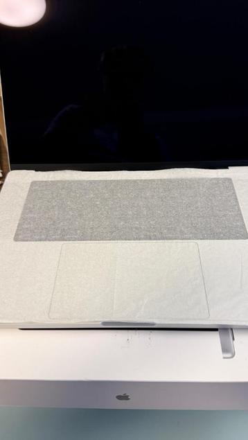 Macbook Pro 16″ M1 Pro 10-core GPU 16-core 32GB – SSD 512GB  beschikbaar voor biedingen