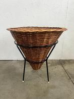 Vintage Rieten Puntmand / Plantenmeubel, Nederland 1960's, Gebruikt, Mand, Onbekend, Ophalen of Verzenden