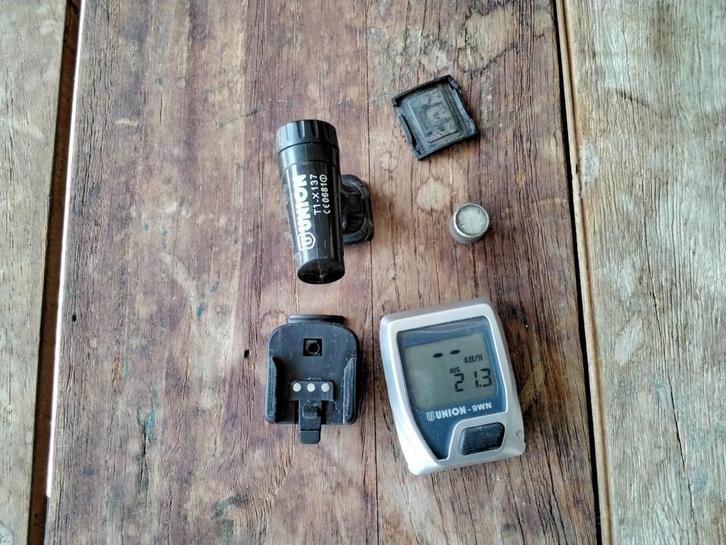 Fietscomputer Union 9wn- 9 functies, Fietsen en Brommers, Fietsaccessoires | Fietscomputers, Gebruikt, Draadloos, Ophalen of Verzenden