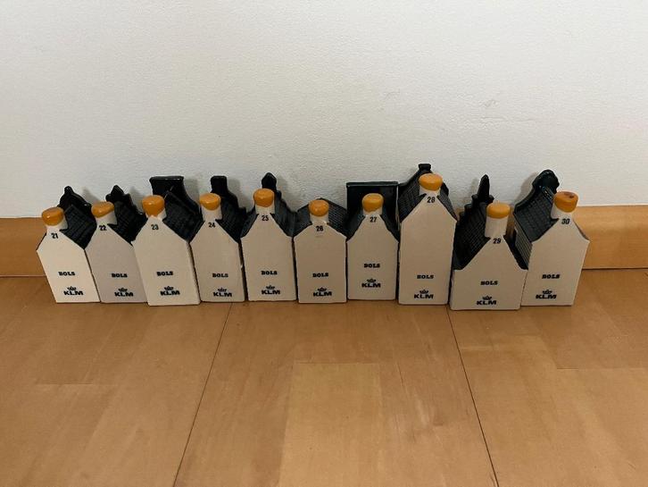 Complete set KLM‑huisjes 21 t/m 30 (netjes & compleet), Verzamelen, KLM Huisjes, Zo goed als nieuw, Gevuld, Verzenden
