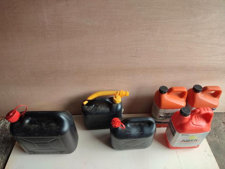 Jerrycans voor Benzine, Diesel + Vulslang, Auto diversen, Auto-accessoires, Zo goed als nieuw, Ophalen