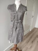 Beige kleur korte jurk maat 38, Maat 38/40 (M), Beige, Ophalen of Verzenden, Zo goed als nieuw