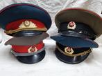 4 x Russische militair officiers petten, Verzamelen, Militaria | Algemeen, Overige gebieden, Ophalen of Verzenden, Helm of Baret