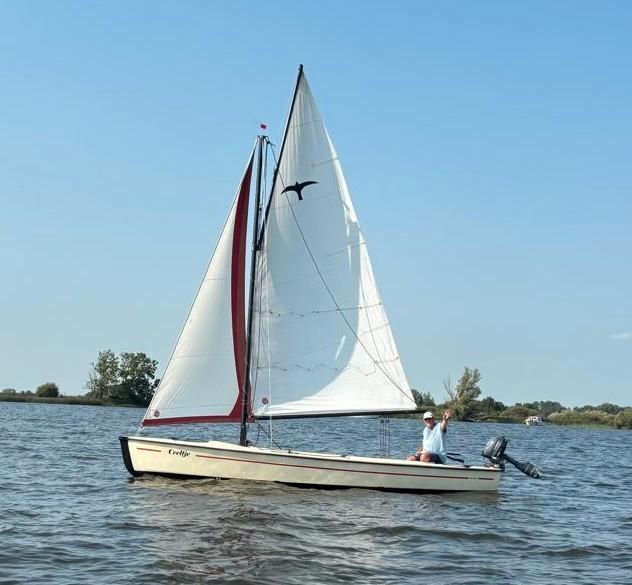zeer nette Polyvalk met trailer, Watersport en Boten, Open zeilboten, Gebruikt, Polyvalk, 6 meter of meer, Polyester, Buitenboordmotor